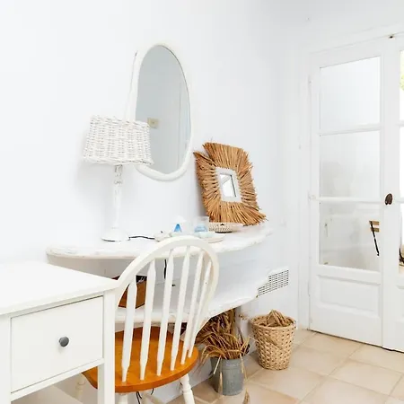 Cycladic Boungainvillea بيت للعطل كالافاتيس